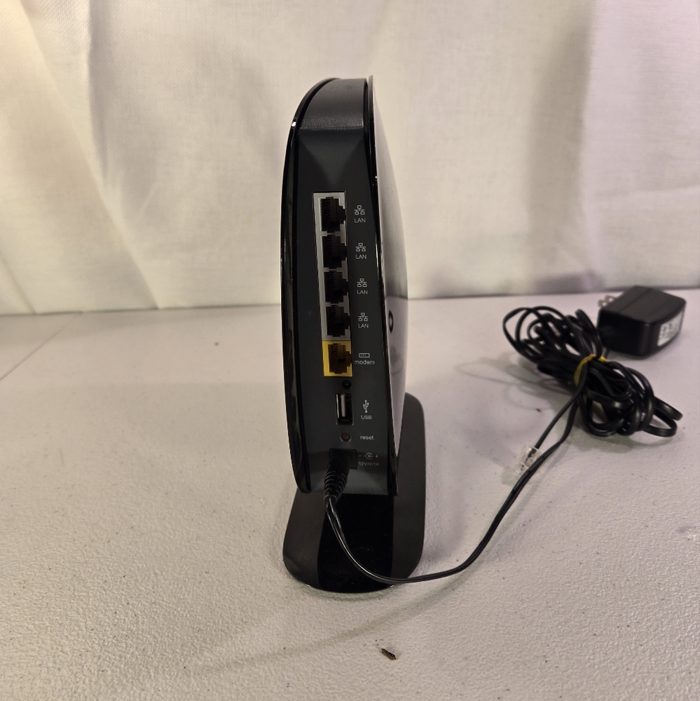 Belkin AC 1200 DB Wi-Fi Router - Picture 4 of 9